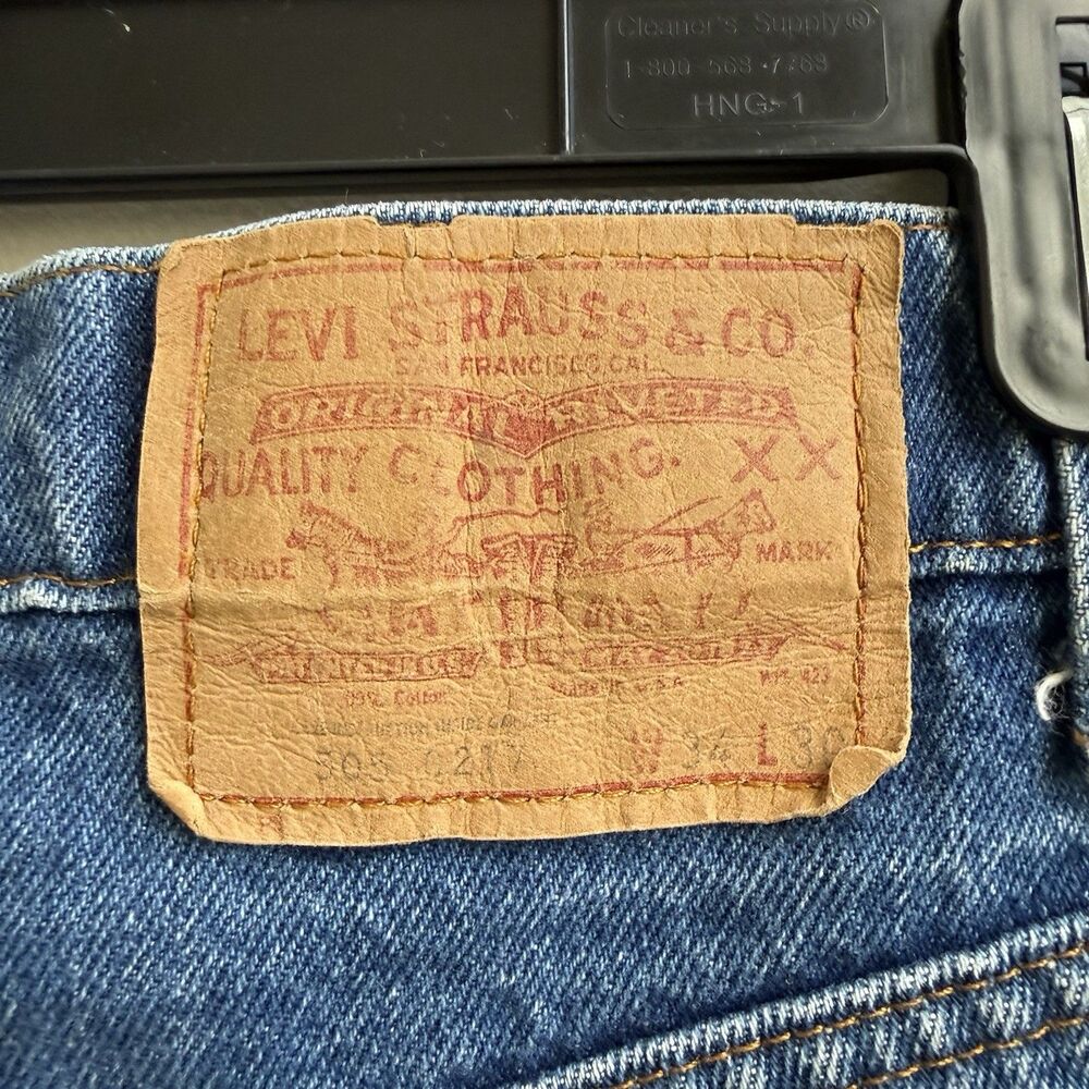 Levi's Jean Shorts Mens 32 505 Blue Distressed Cut Off Frayed Cotton Denim - Picture 3 of 4